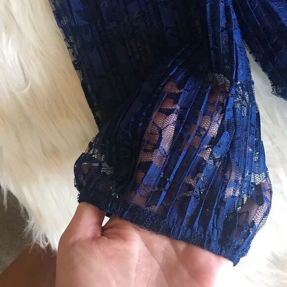 INC International Concepts Cold Shoulder Blouse - Picture 5 of 8